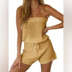 2 piece knit romper set in beige butter yellow tube top shorts lounge M
